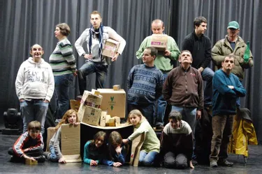 Vendredi, la troupe de théâtre amateur du foyer La Chalède se produira au Centre culturel