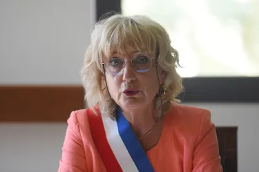 Isabelle Lantuejoul est officiellement maire d'Arpajon-sur-Cère, troisième ville du Cantal en nombre d'habitants