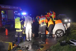 Trois blessés dans un choc frontal près de Billom (Puy-de-Dôme)
