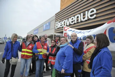 Grève pour les salaires chez Carrefour