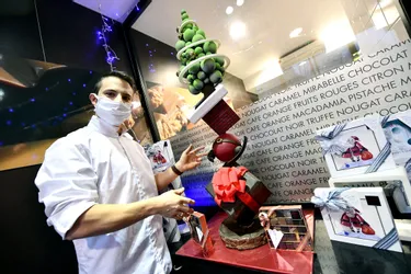 Le fils d'un pâtisser d'Objat (Corrèze) réalise une sculpture géante en chocolat