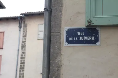 La mairie du Puy va poser une plaque commémorative, dimanche, rue de la Juiverie