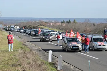 Opération escargot des syndicats sur la N145 : huit kilomètres de bouchon entre Montluçon et Guéret