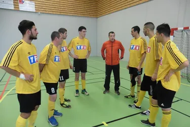 Futsal : Les seniors du SCG roulent en tête