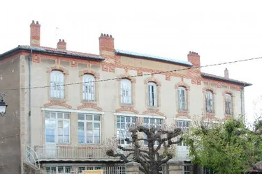 La ville du Puy va mettre en vente l’ancienne école Lafayette, devenue la Maison des sports