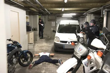 Haute-Loire : les policiers s'entraînent pour faire face aux tueurs de masse