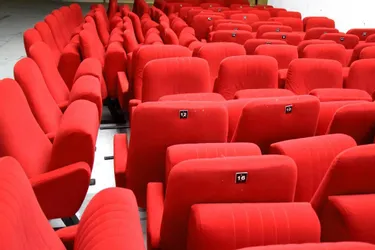 A Riom, 170 fauteuils rouges du cinéma Le Rexy mis en vente