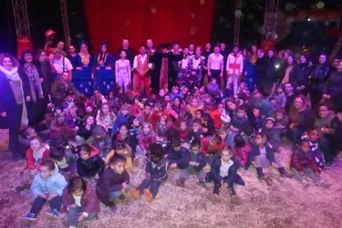 Les enfants invités au Grand cirque de Saint-Pétersbourg