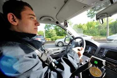 Ce jeune Montluçonnais tétraplégique a passé avec succès le permis de conduire
