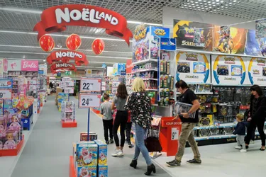 Les premiers achats de Noël ont déjà commencé dans les magasins de jouets à Clermont-Ferrand