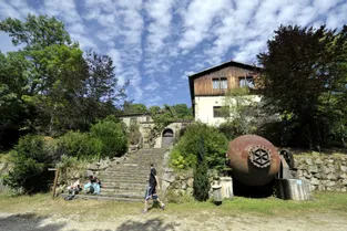 Un label Entreprise du patrimoine vivant décerné par l'État au Moulin Richard de Bas, à Ambert (Puy-de-Dôme)