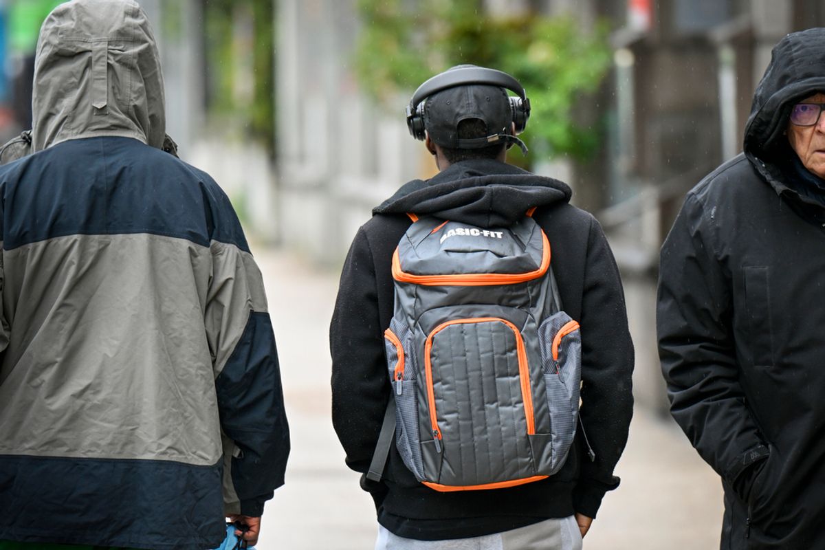 Sac à Dos De Sport Basic Fit - Gris - Neuf - Idéal Gym Et Quotidien