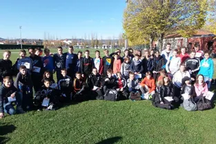 Les collèges du Haut-Allier et Saint-Joseph ont participé aux finales de district de handball