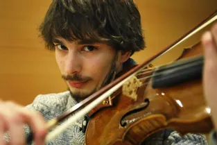 Le violoniste Jules Dussap sera soliste, dimanche 1er mars, à la Maison de la Culture de Clermont