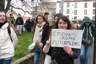 Les lycéens de Riom rejoignent le mouvement anti-loi El Khomri [Mise à jour]