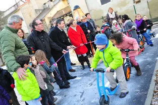 Une piste de prévention routière aménagée pour les enfants aurillacois à l’école de la Fontaine