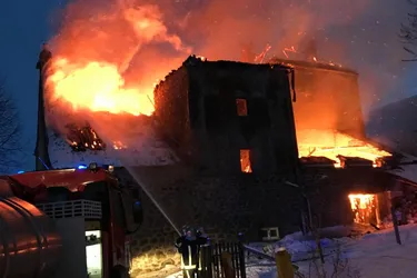 Un appel aux dons sur Leetchi après l'incendie d'une maison d'habitation à Allanche (Cantal)