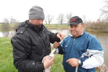 Ouverture de la pêche décevante pour la trentaine d’amateurs qui avait bravé le froid