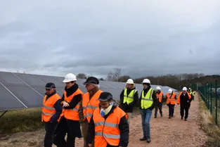 Visite guidée du nouveau parc photovoltaïque inauguré à Saint-Éloy-les-Mines (Puy-de-Dôme)