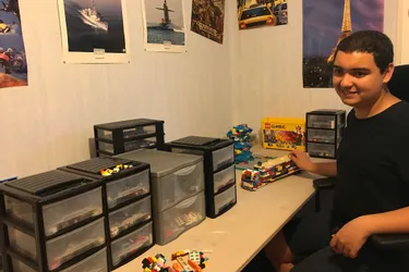 Un adolescent non-voyant de 14 ans passionné par les Lego à Clermont-Ferrand