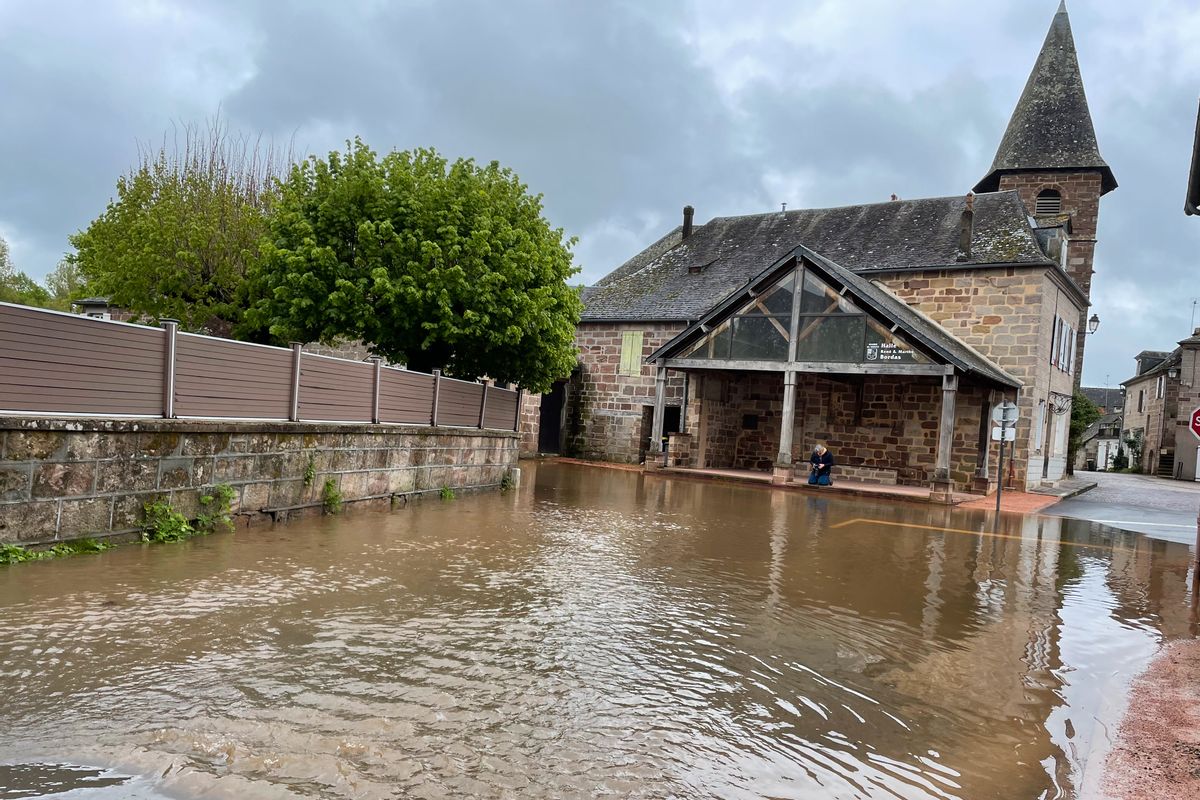 Après la crue d'un affluent de la Vézère, un lotissement évacué en Corrèze