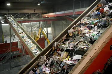 Seulement 50 % des déchets collectés sont valorisés sur le territoire d’Ambert Livradois Forez : « Si on ne fait rien, la facture va flamber »