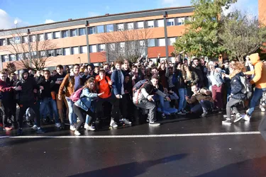 À Issoire, plus de 200 lycéens mobilisés contre la réforme du bac et la sélection à l'université