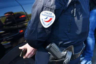 Sous la menace d'une carabine lors d'un cambriolage à Avermes (Allier), la police se défend en tirant [Mise à jour]
