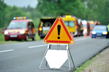 Deux jeunes motocyclistes blessés dans des accidents en Corrèze, dont un grièvement
