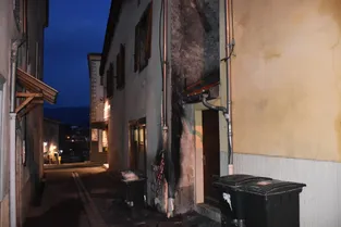 Une vingtaine de poubelles incendiées depuis un an à Ambert : un homme de 68 ans mis en examen