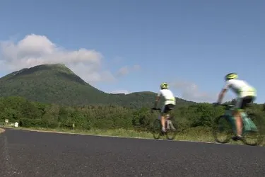 L'engouement des cyclistes pour les routes du Puy-de-Dôme