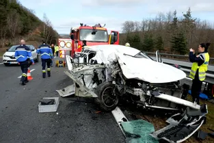 Le SUV percute un camion transportant des matières dangereuses sur l'A75 (Cantal) à hauteur de Saint-Poncy