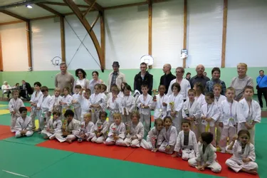 130 jeunes judokas sur les tatamis
