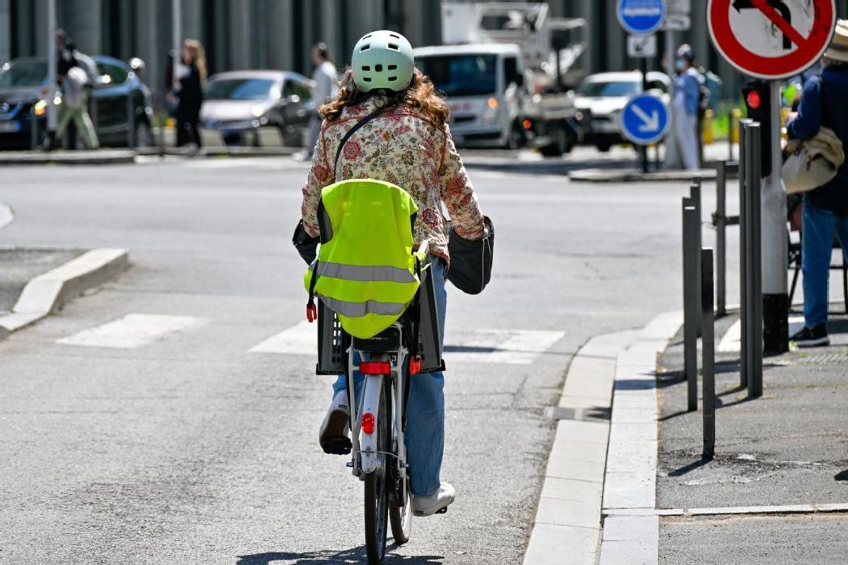 Cycliste Percut e Par Un Camion Paris La R daction Du Figaro En 