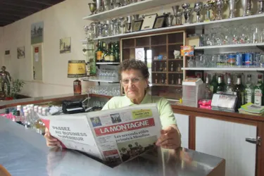 Denise Bouchard tient le café-restaurant de la commune depuis plus de cinquante ans