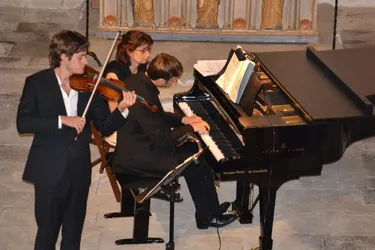Les Musicales du Pays des Couzes se sont achevées au violon et au piano, hier après-midi