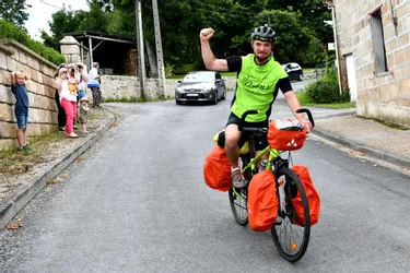 1.070 km à vélo entre Namur (Belgique) et Brive pour honorer la mémoire de son "papy" et une amitié de 81 ans