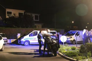 Policiers assassinés à Magnanville: tristesse et colère en Auvergne