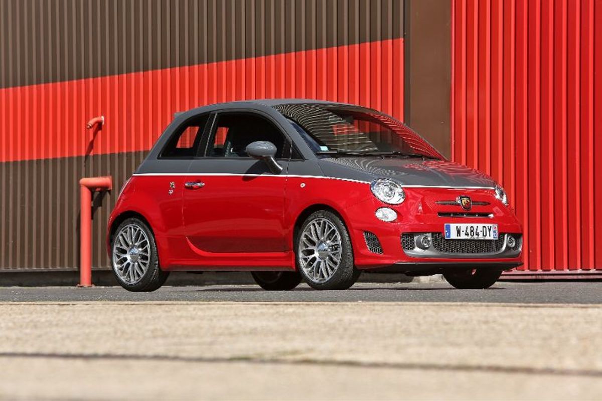 Abarth 595 Competizione : cure de vitamines pour la Fiat 500 - L’Écho ...