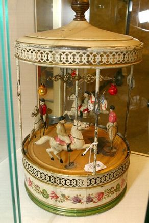 Jouet Ancien "Course Au Clocher" Par Bolle – Années 40/50 – Rare Et Bel état