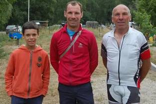 Trois générations de cyclistes