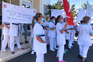Nouvelle journée de grève des agents de propreté du CHU Gabriel-Montpied à Clermont-Ferrand