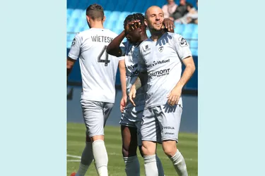 Les notes après Troyes - Clermont Foot (0-2) : Johan Gastien au four et à la conclusion