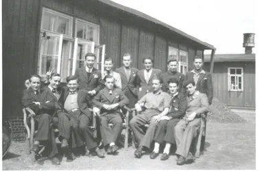 Ces associations thiernoises recherchent les personnes présentes sur une photo prise en 1943
