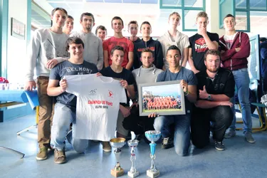 Rugby : le lycée Pompidou d'Aurillac champion de France Elite