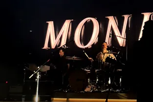 Un Jour / Un Son avec Artic Monkeys au Royal Albert Hall de Londres (live)
