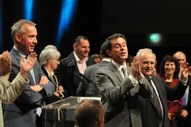 Manuel Valls en meeting, hier soir à Tulle, pour soutenir les candidats socialistes