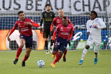 Un sprint à quatre haies vers la Ligue 1 pour le Clermont Foot