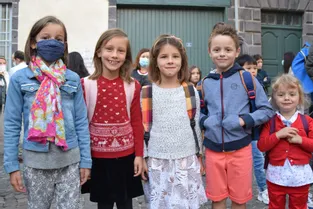 Entre enthousiasme et appréhension, retour en images sur la rentrée dans les écoles à Riom (Puy-de-Dôme)