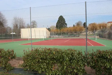 La mairie envisage la couverture de deux courts de tennis